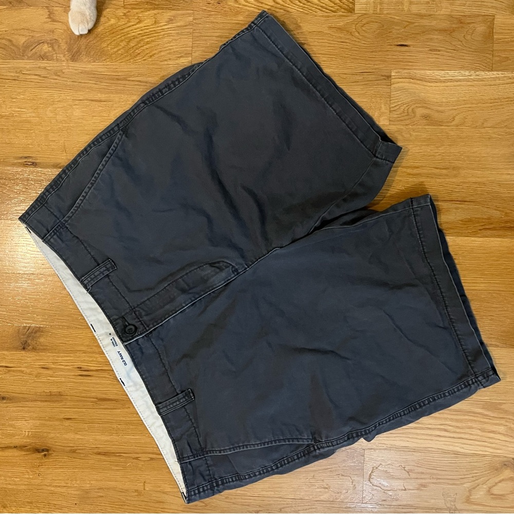 Men’s Old Navy gray Shorts. 40 inch waist